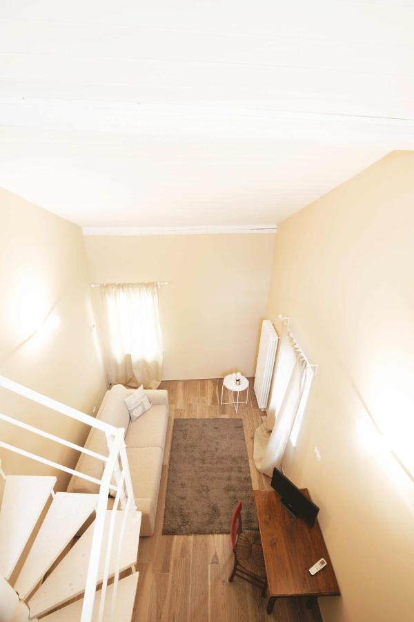 Dimora Della Rocca Bed & Breakfast Costigliole d'Asti Bagian luar foto