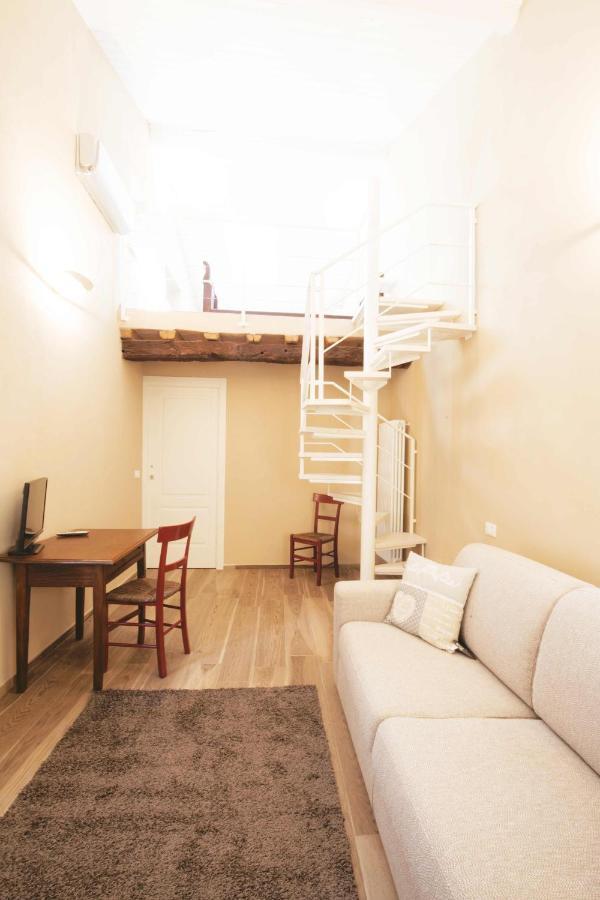 Dimora Della Rocca Bed & Breakfast Costigliole d'Asti Bagian luar foto